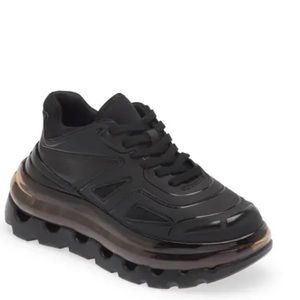 53045 🖤Black X Black Bump’Air Platform Sneakers